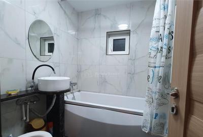 Apartament cu 3 camere decomandat în George Enescu - 2