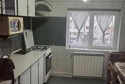 Apartament cu 2 camere în Micro 20 - 4