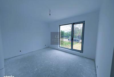 Casă cu 4 camere cu Canalizare în Central - 1