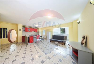 Apartament cu 2 camere semidecomandat, mobilat în Răcădău