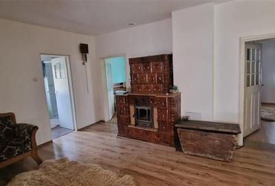 Casă individuală cu 7 camere cu Canalizare în Brebu Nou - 6