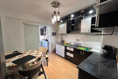 Apartament cu 3 camere semidecomandat în Central - 18