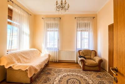 Casă individuală cu 9 camere cu Canalizare în Ultracentral - 5