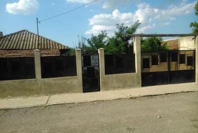 Casă individuală cu 2 camere cu Teren 628 Mp în Est - 2