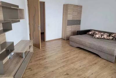 Apartament cu 2 camere decomandat, mobilat în Mihai Viteazul
