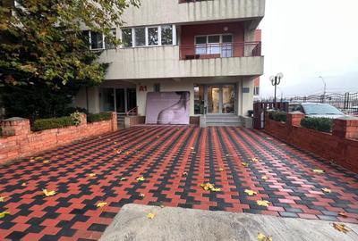 Spațiu comercial de vânzare – 247 mp utili, împărțiți în 2 unități independente - 13