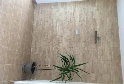 Casă cu 2 camere cu Teren 1640 Mp în Central