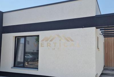 Casă cu 3 camere cu Teren 250 Mp în Berceni - 1