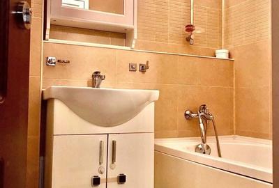 Apartament cu 2 camere decomandat în Berceni