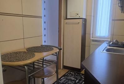 Garsonieră decomandată în Turnișor