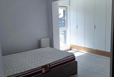 Apartament cu 2 camere decomandat în Tractorul - 7