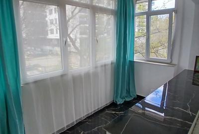Apartament cu 2 camere semidecomandat în Podu Roș - 1