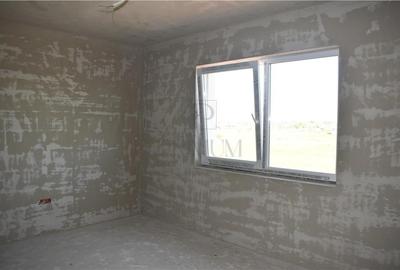 Casă individuală cu 4 camere cu Canalizare în Moșnița Nouă - 13