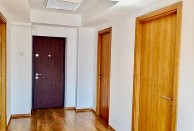 Spațiu comercial, de 62 mp, în Centrul Civic - 11