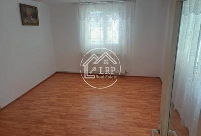 Casă cu 4 camere cu Teren 1170 Mp în Central - 10