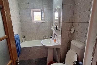 Apartament cu 3 camere decomandat în Traian - 6