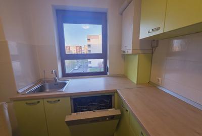 Apartament cu 2 camere decomandat în Tractorul - 7
