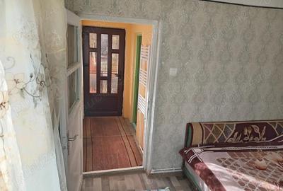 Inchiriez casa la Cornu 2 sau 3 camere - 1