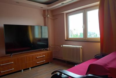 Apartament 2 camere, etajul 5, Calea Crangasi - piata, parc si metrou