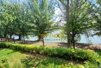 View to lake, large terrace, parking and storage, swimming pool, pet friendly - 12