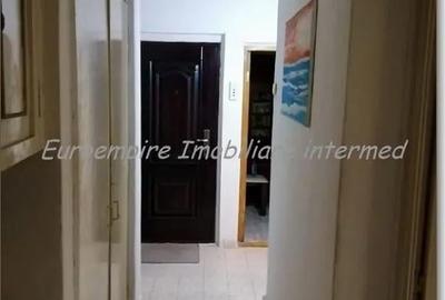 Apartament cu 2 camere decomandat în Far - 5