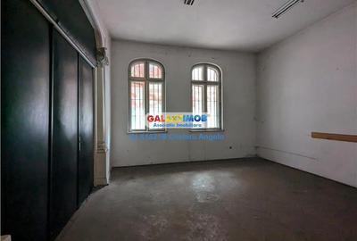 Casă cu 10 camere cu Teren 521 Mp în Cișmigiu - 5