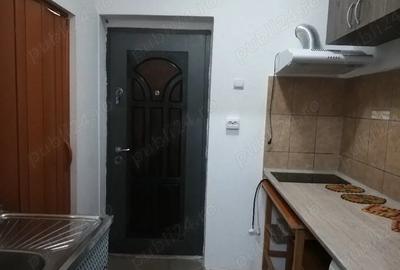 Garsonieră decomandată, mobilată în Central - 6