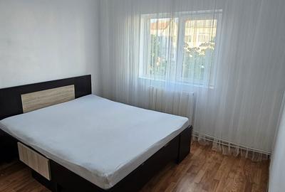 Apartament cu 3 camere semidecomandat în Central - 6