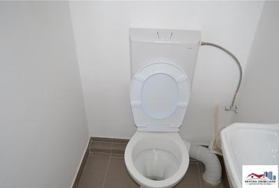 Spatiu Comercial de Inchiriat in Zona Centrala - 4