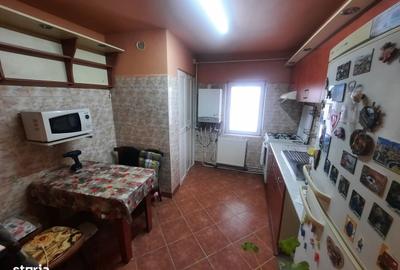 Apartament cu 3 camere decomandat în Micro 16 - 8