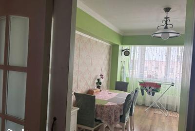 Apartament cu 3 camere decomandat în Bartolomeu - 14