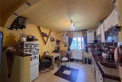 Apartament cu 2 camere decomandat, mobilat în Lipovei