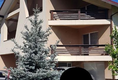 Casă cu 4 camere în Central - 4