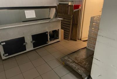 Spațiu comercial, de 63 mp, în Central - 3