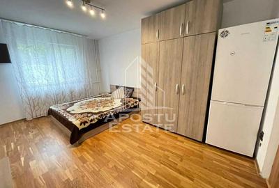 Garsoniera renovata , etajul 2, zona Buziasului - 2