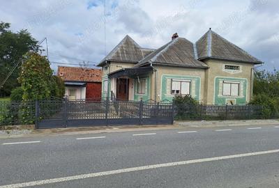 Casă cu 4 camere în Mogoșeni - 1