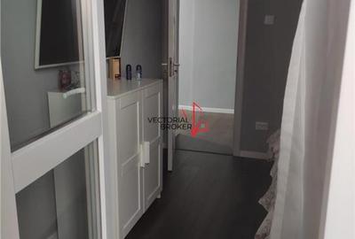 Apartament cu 3 camere decomandat, mobilat în Basarabia - 2