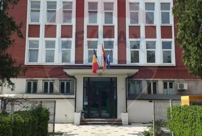 Spatiu de birouri de 4,000mp de vanzare in zona Industriilor - 1