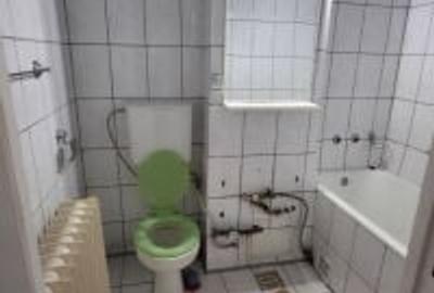 Apartament cu 2 camere semidecomandat în Micro 15 - 17