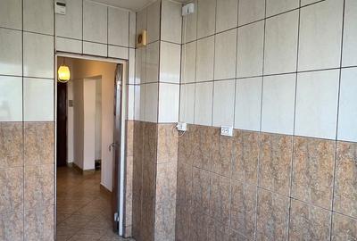 Metrou Basarab - bloc stradal Sos Nicolae Titulescu - 7