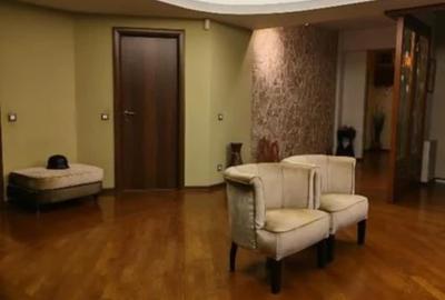 Apartament 5 Camere, 3 Băi, cu curte proprie UNIRII - 2