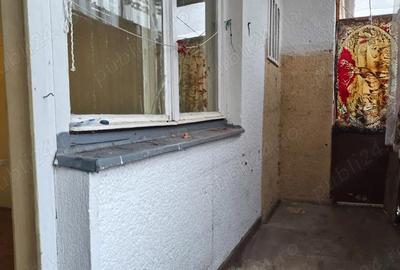 Apartament cu 2 camere semidecomandat în Gojdu