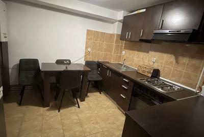 Apartament cu 3 camere nedecomandat în Central