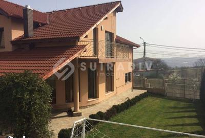Casă cu 5 camere cu Teren 300 Mp în Bună Ziua
