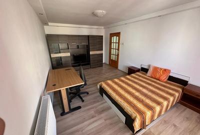 Apartament 3 camere, 80 mp, cartier Rovine, zona Sucpi - 1