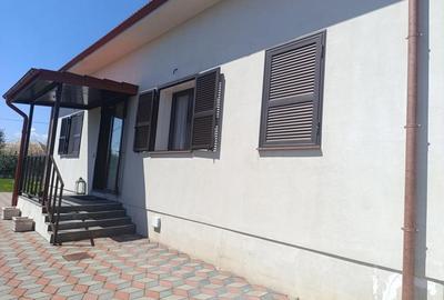 Casă cu 4 camere în Târgu Neamț - 19