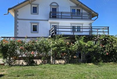 Casă cu 6 camere în Fălticeni - 1