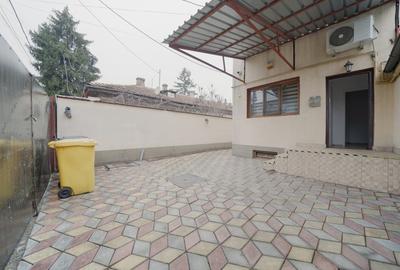 Casă individuală cu 10 camere cu Canalizare în Eroii Revoluției - 2