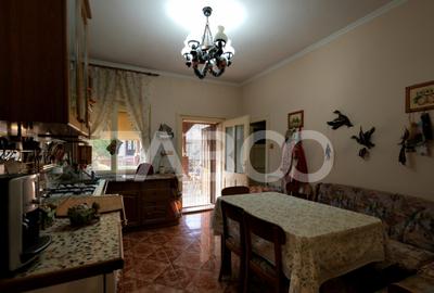 Casa individuala de vanzare cu 5 camere 2 balcoane zona Cent - 6