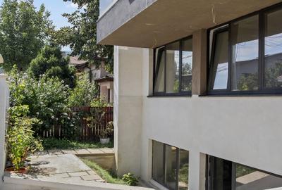 Casă individuală cu 15 camere cu Canalizare în Dămăroaia - 18